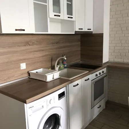 Dream Studio With Parking 98 Apartment